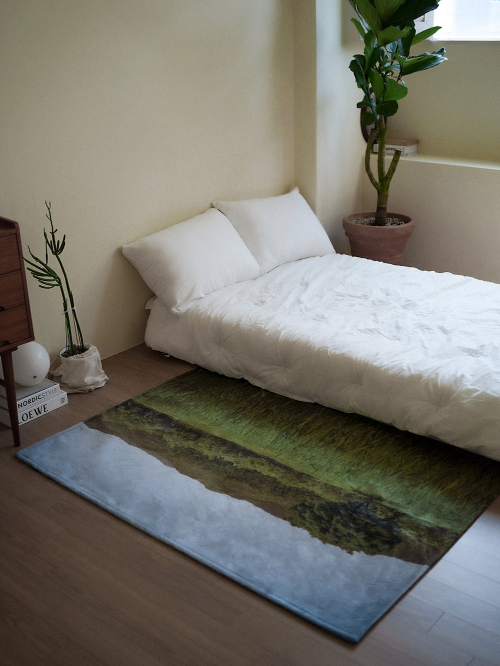 sleeptight.object ラグ｜walking people rug – Little Rooms