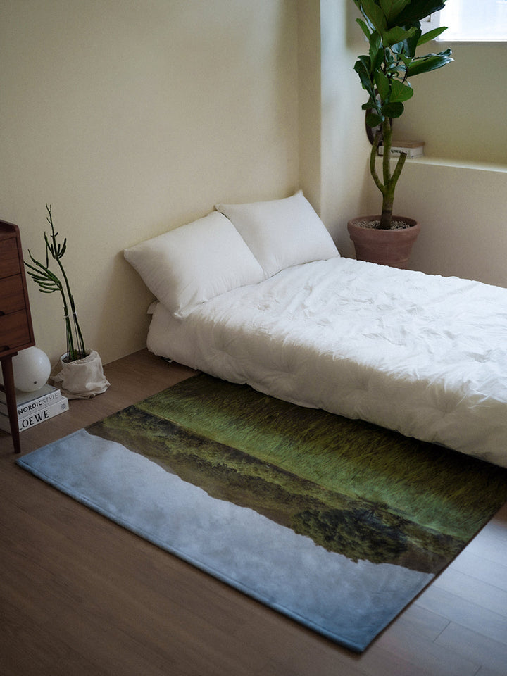 walking_people_rug_1_720x.jpg?