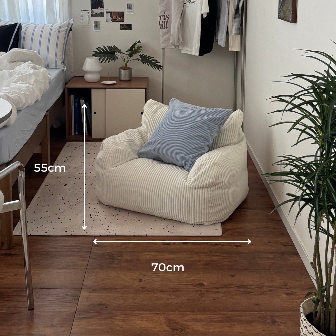 ミニを置いた部屋。幅70cm・高さ55cm