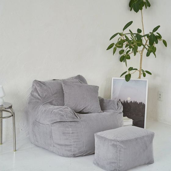 Gray のソファ